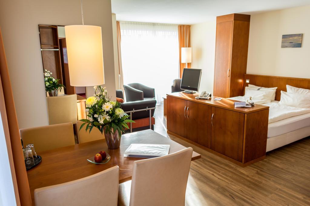 Hotel Atlantic Йюст Экстерьер фото