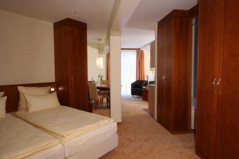 Hotel Atlantic Йюст Экстерьер фото